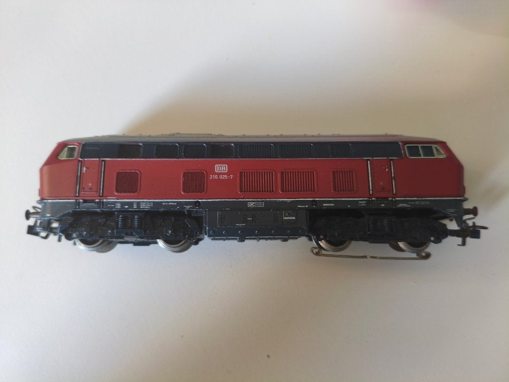 Märklin H0 3075 - Dieselloc BR 216 025-7 (DB), Hobby en Vrije tijd, Wisselstroom, Gebruikt, Locomotief, Verzenden