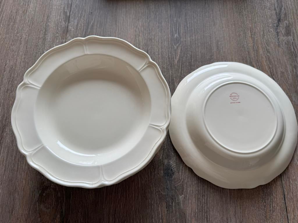 8 Wedgwood borden Queens shape, Ophalen of Verzenden