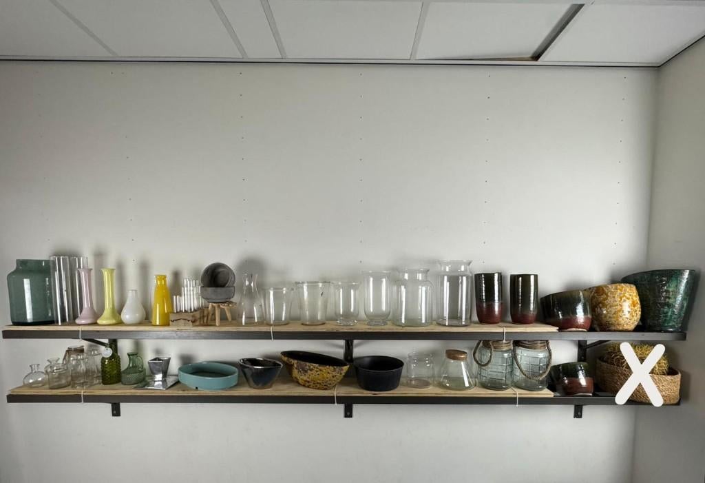 Partij decoratieve vazen en bloempotten - 50 stuks, Overige materialen, Overige kleuren, Ophalen of Verzenden, Zo goed als nieuw