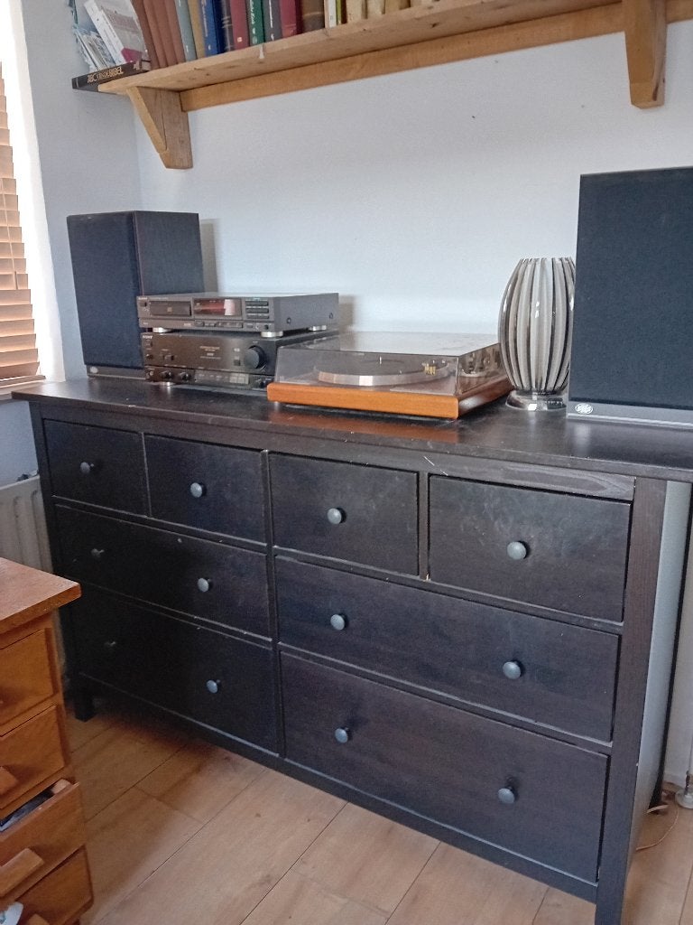 stevige houten commode, ladekast Hemnes, Huis en Inrichting, Kasten | Ladekasten, Ophalen, Gebruikt, 5 laden of meer, 150 tot 200 cm