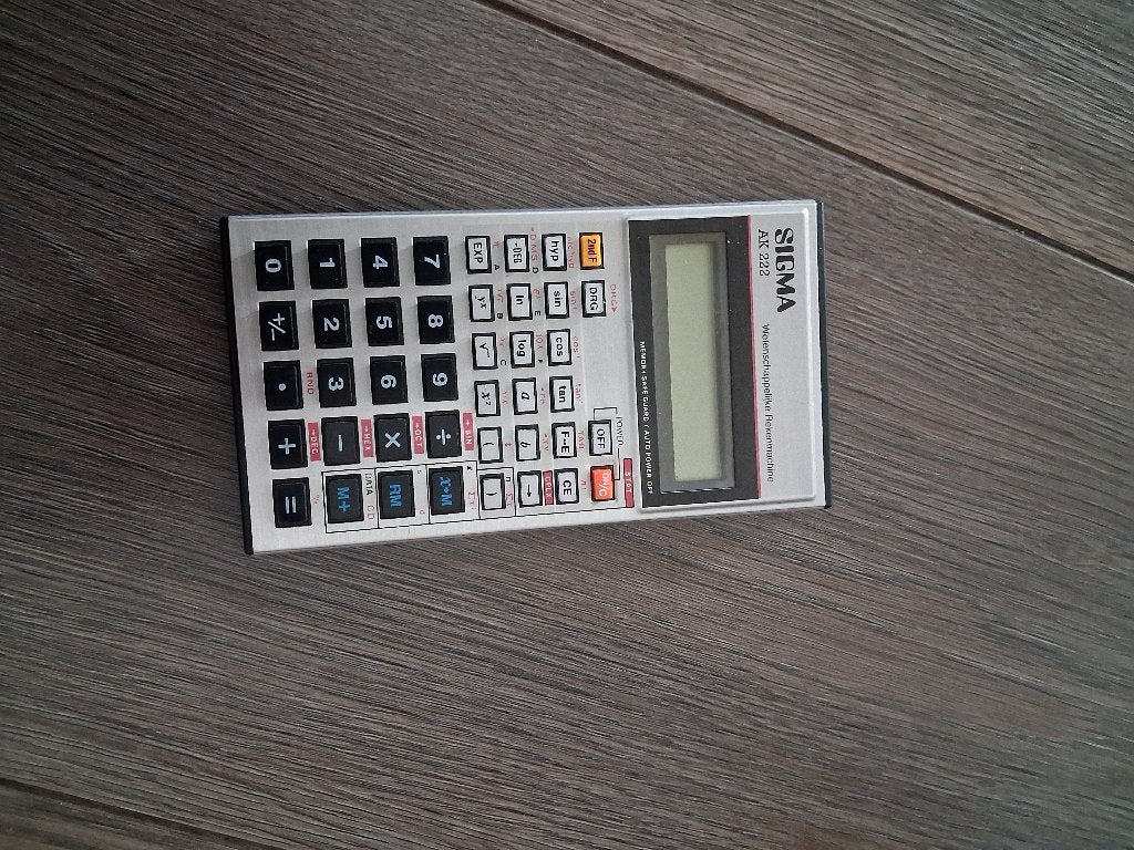 Rekenmachine merk SIGMA ak222 werkt goed ., Ophalen of Verzenden, Gebruikt