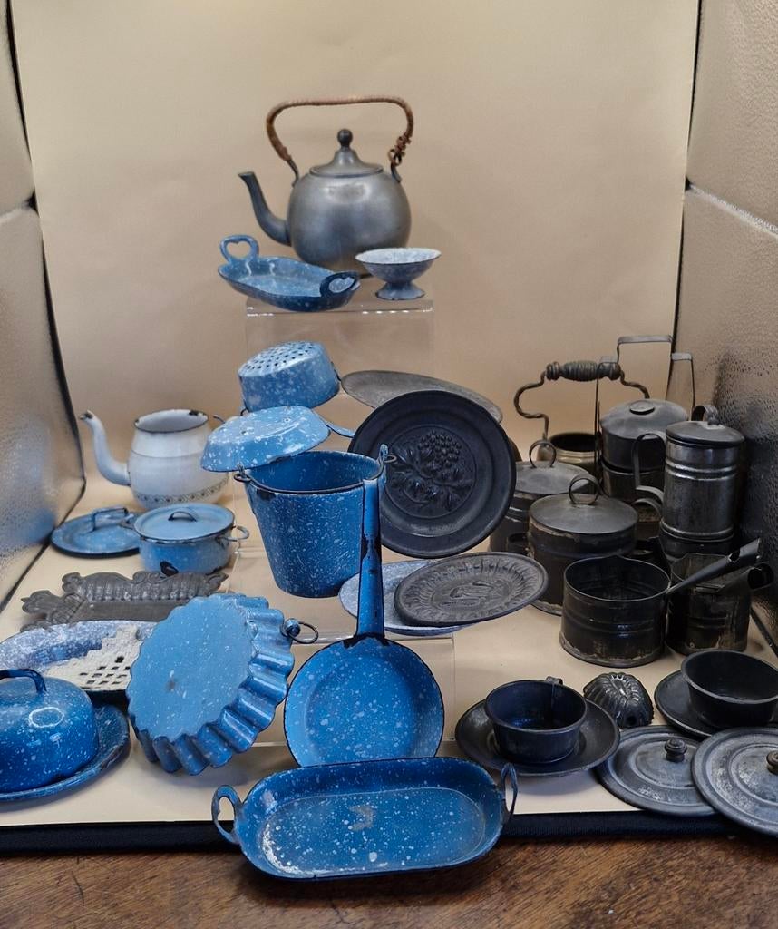 Antiek Poppenkeuken Servies - Emaille & Blik - 31 Delen, Verzenden