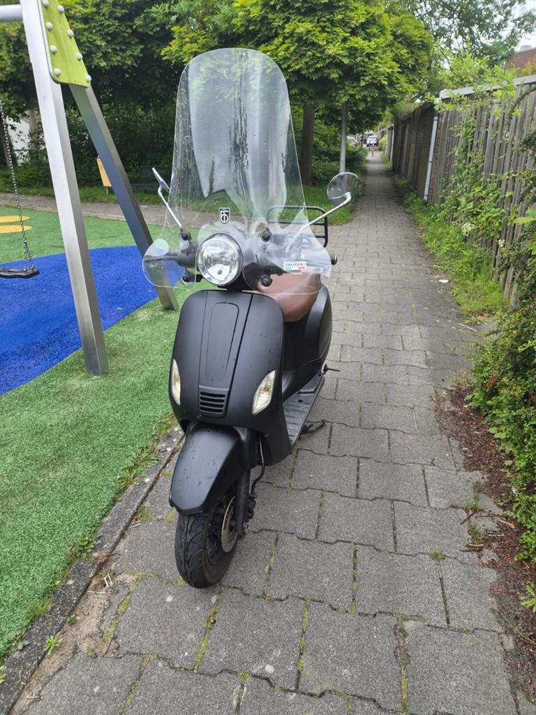 Znen scooter van 2014 gebruikt, Ophalen of Verzenden, Gebruikt
