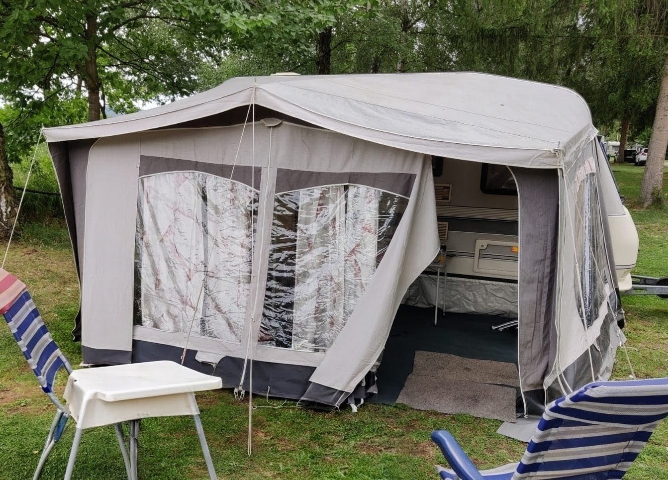 Voortent met stalen stokken, omloopmaat van ca 820cm, Ophalen, Gebruikt