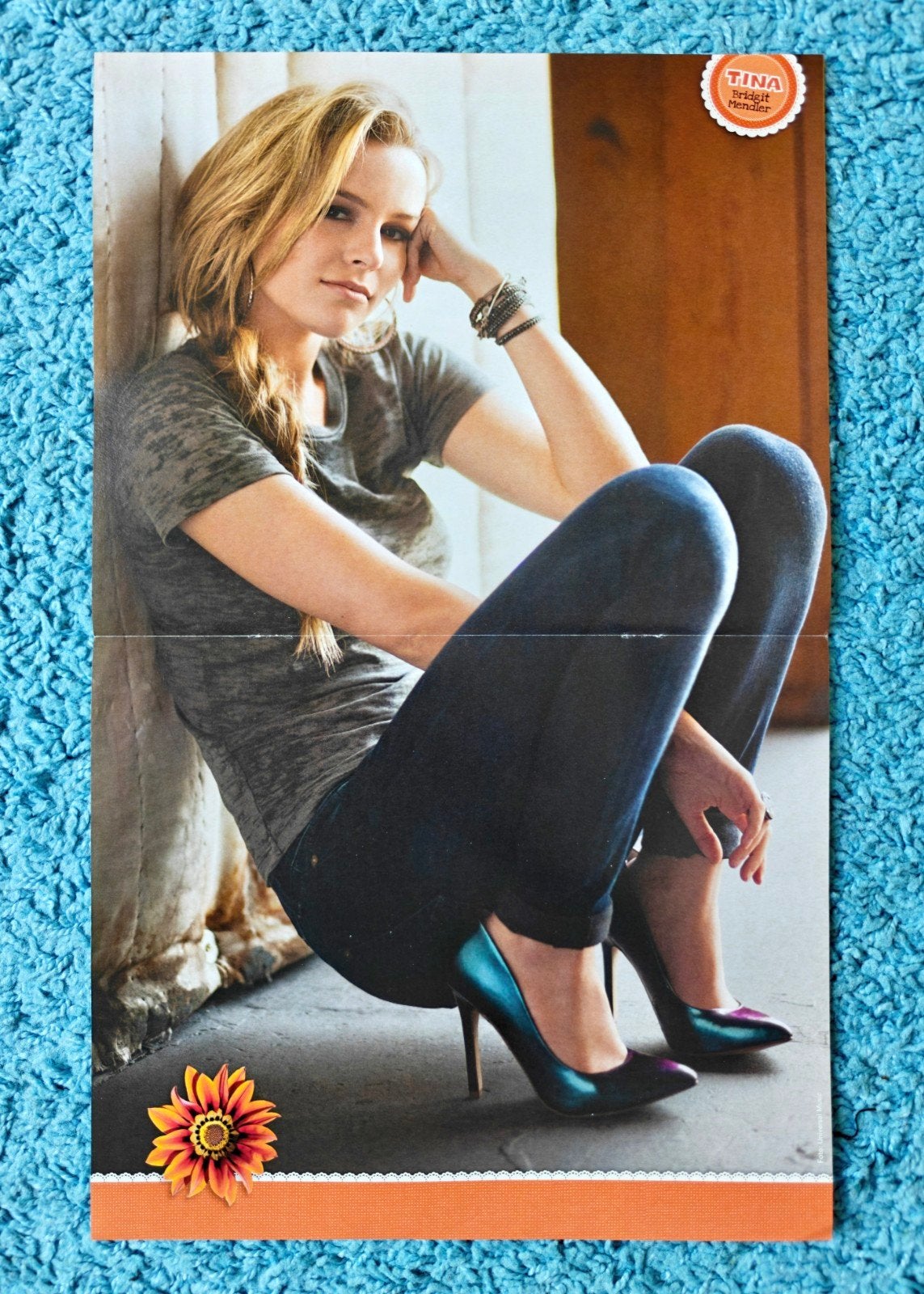 Bridget Mendler poster Tina, Rechthoekig Staand, Nieuw, Ophalen of Verzenden, A1 t/m A3
