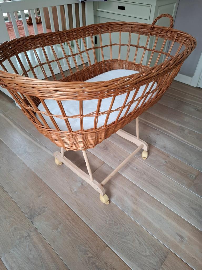 Vintage rotan wieg, Ophalen of Verzenden, Gebruikt, Wieg