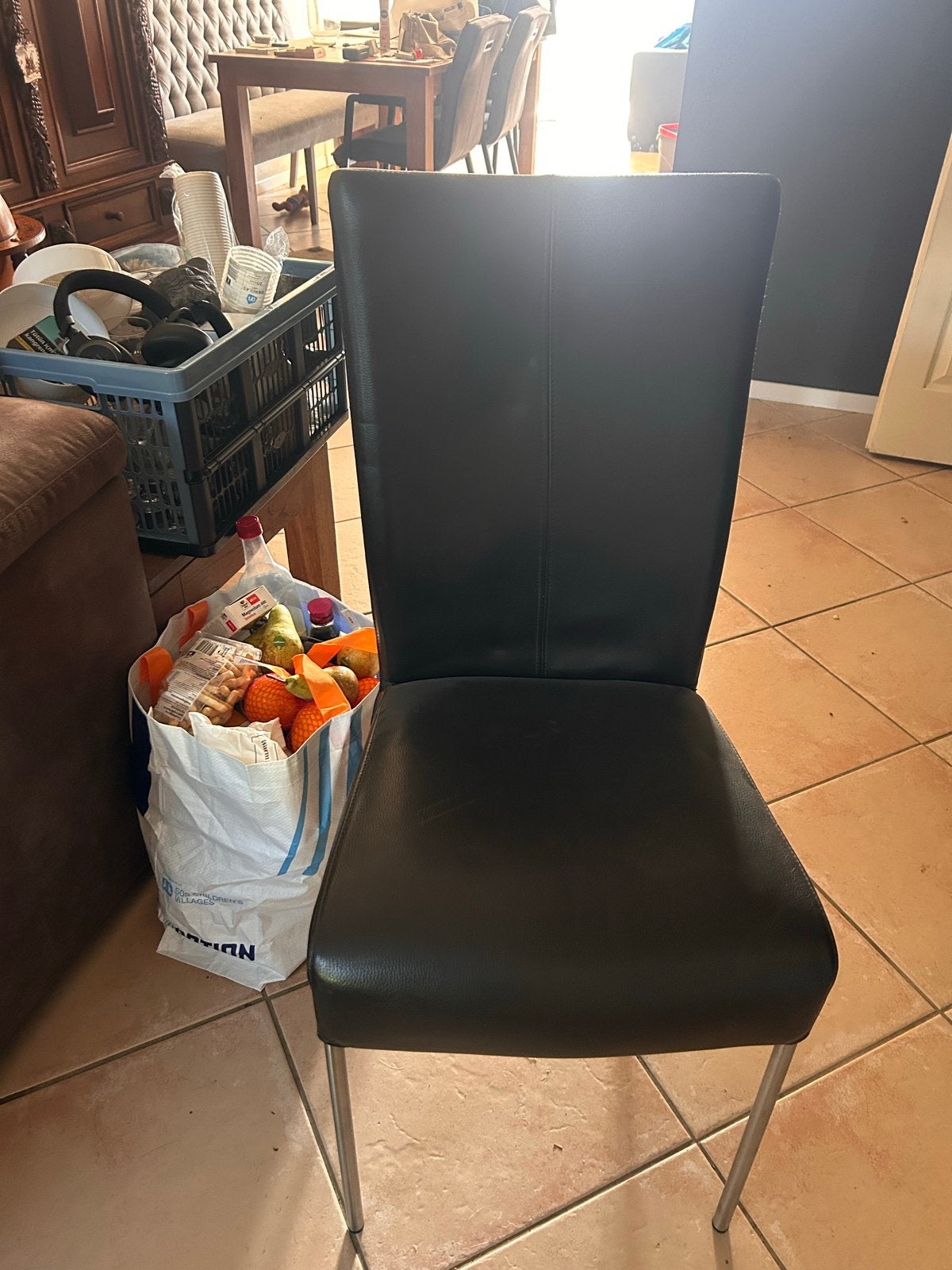 3 zwarte eettafel stoelen, Ophalen, Kunststof, Gebruikt, Drie