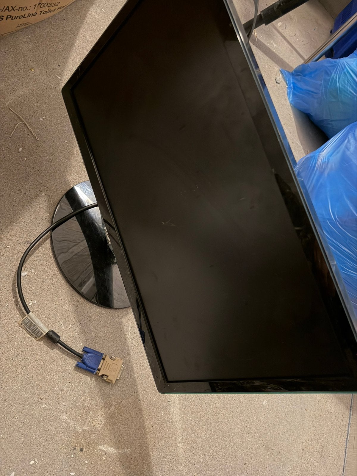 Monitoren -Samsung ,Lenovo-3 stuks, Computers en Software, Monitoren, Gaming, Full HD, Ophalen of Verzenden, Zo goed als nieuw
