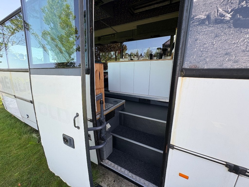Foto 6 van Touring car bus camper / Mobiel chalet / stacaravan