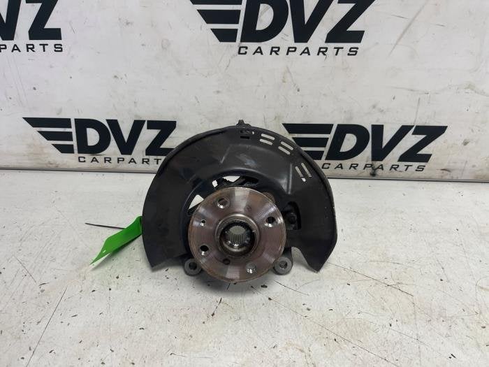 Fusee links-voor van een Toyota Aygo X, Gebruikt, -, -, Ophalen of Verzenden