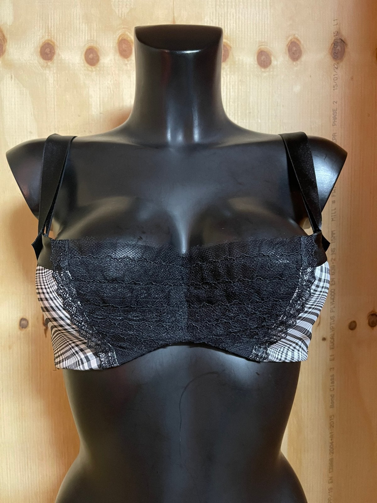 Chantal thomass bh 70c - 75c - 75d punkette, Verzenden, Zwart, BH