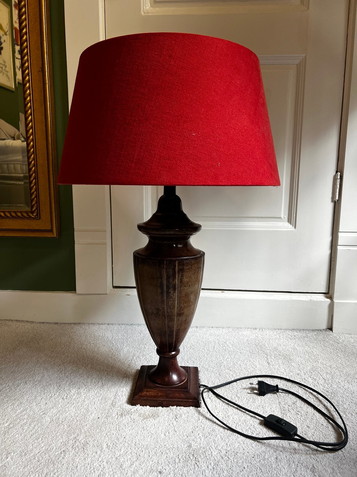 Klassieke tafellamp met rode kap, Ophalen, Gebruikt, E27 (groot), Rood