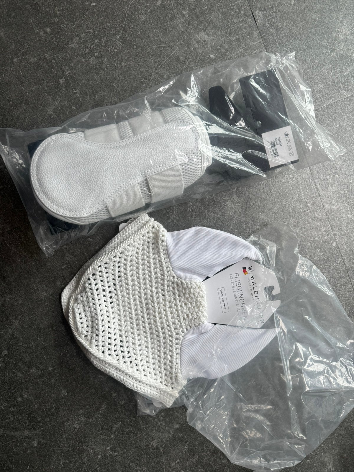 Nieuw wit pony set, Dieren en Toebehoren, Ophalen of Verzenden, Nieuw