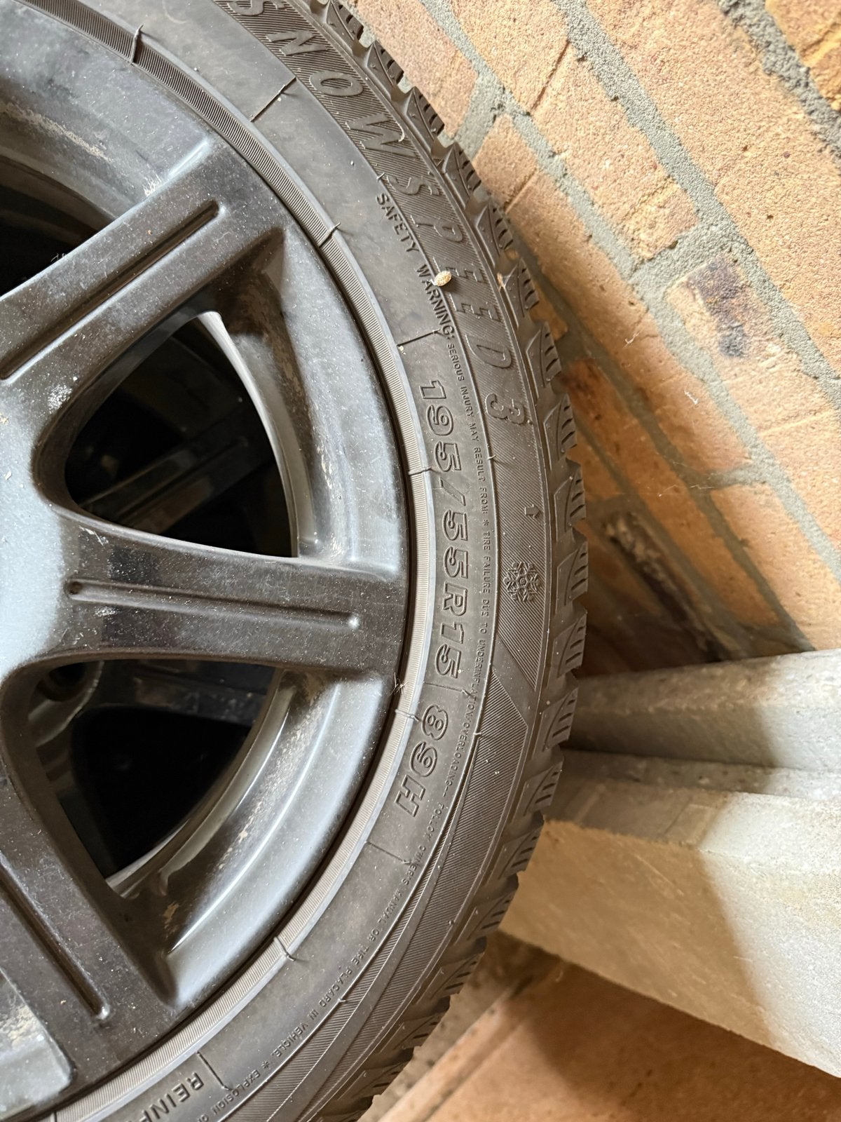 Winterbanden met velgen 195/55R15 89H, Auto-onderdelen, Ophalen, Gebruikt, 15 inch, Banden en Velgen