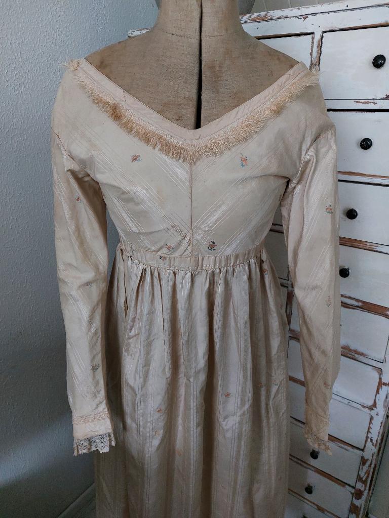 antiek antieke regency zijde jurk frans franse oud oude, Antiek en Kunst, Antiek | Kleding en Accessoires, Ophalen of Verzenden