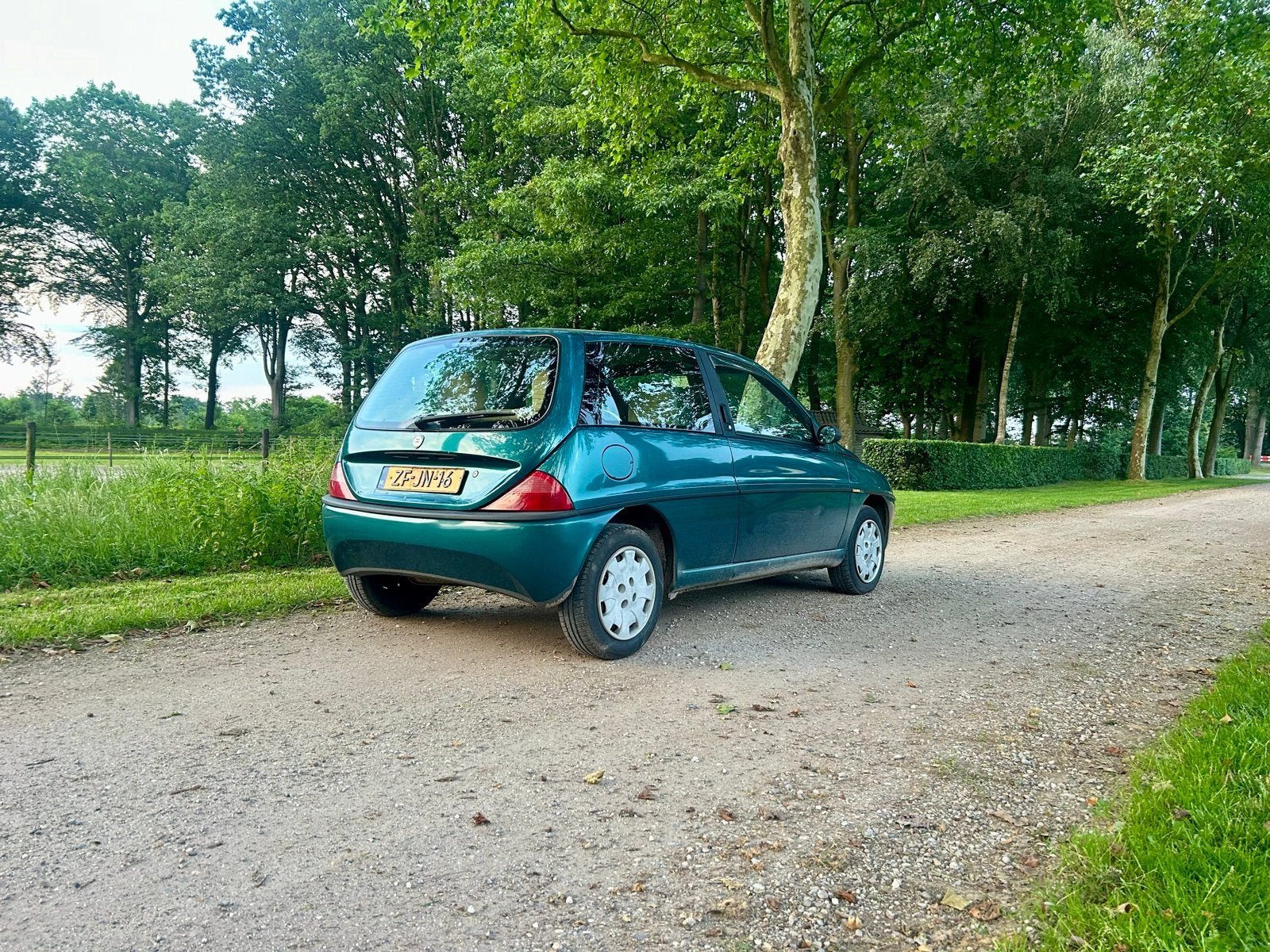 Lancia Y 1.2 ECVT 1999 - Kaleidos kleur en 106.000 km, Auto's, Lancia, Origineel Nederlands, 900 kg, Hatchback, Groen