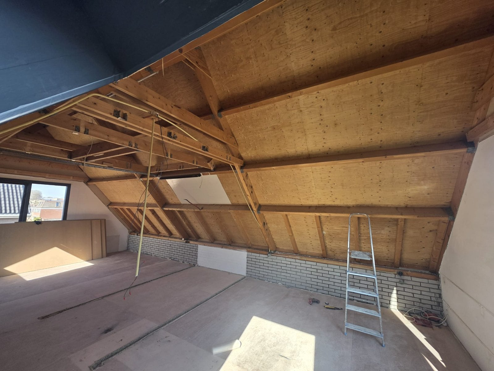 Badkamer renovatie - aannemer - verbouwing - schilder - stuc, 60 cm of meer, Zo goed als nieuw, 10 m² of meer, Wandtegels