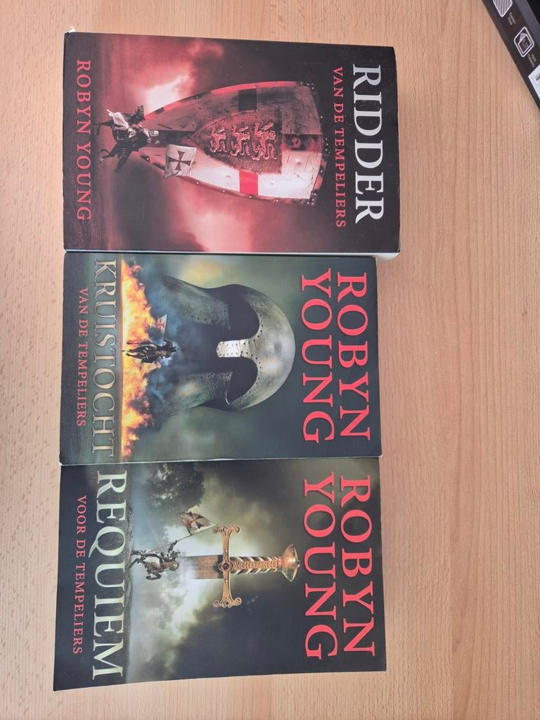 Robyn Young - Tempeliers Trilogie (3 boeken), Boeken, Ophalen of Verzenden, Gelezen, Robyn Young