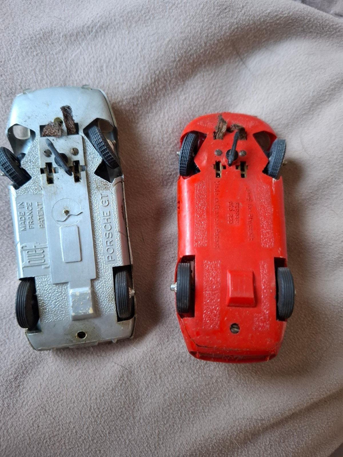 2 Jouef raceauto's uit de jaren '60 - werking onbekend, Verzenden, Gebruikt, Afstandsbediening