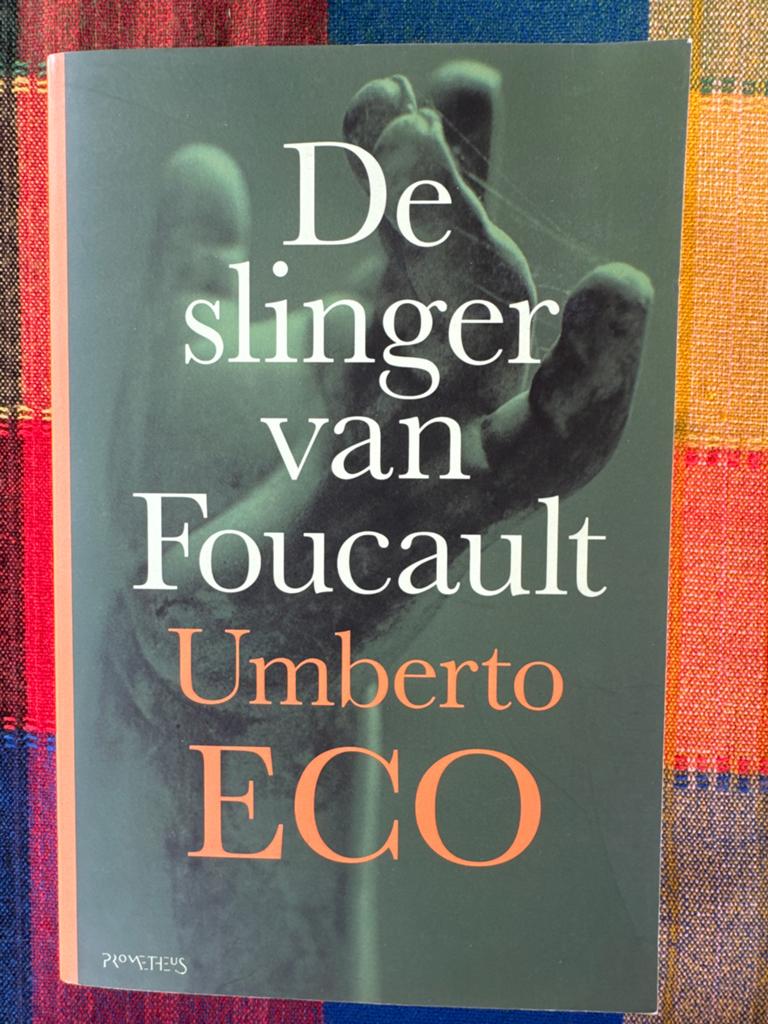 De slinger van Foucault - Umberto Eco, Ophalen of Verzenden, Gelezen, Europa overig