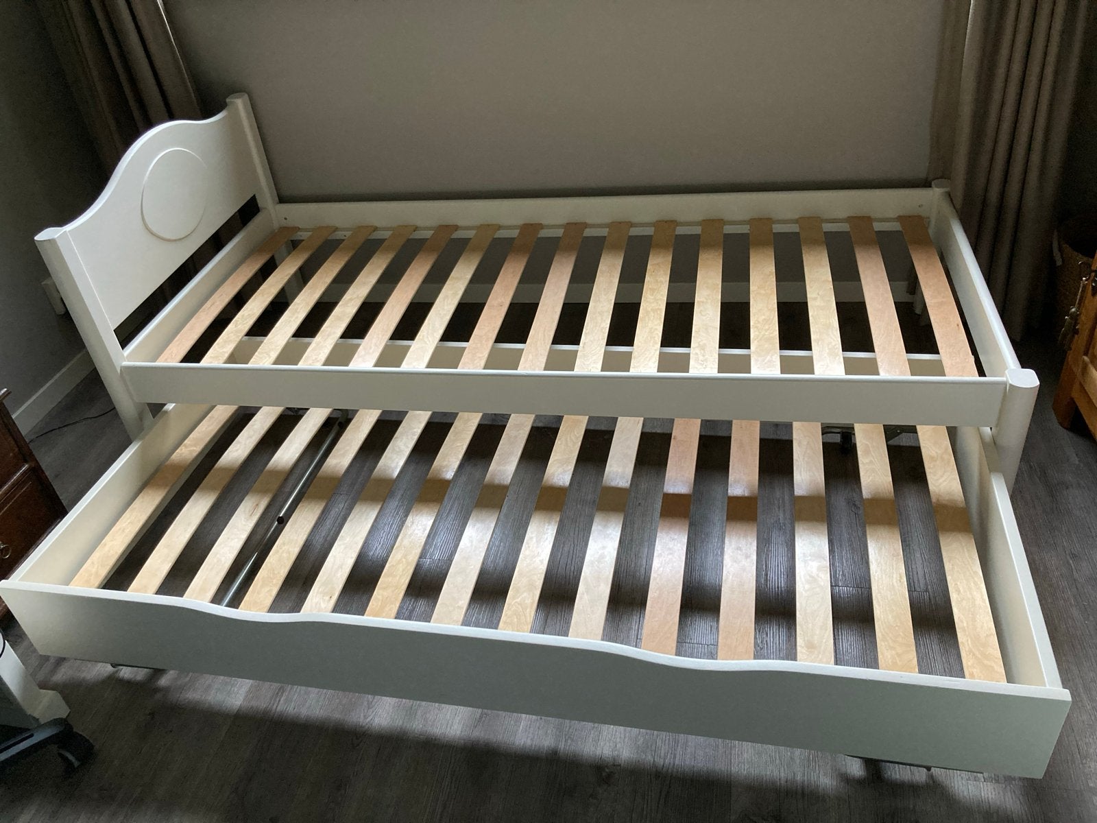 Small World Wit Houten Bed met Onderschuifbed (90x200), Ophalen, Gebruikt, 90 cm, Eenpersoons