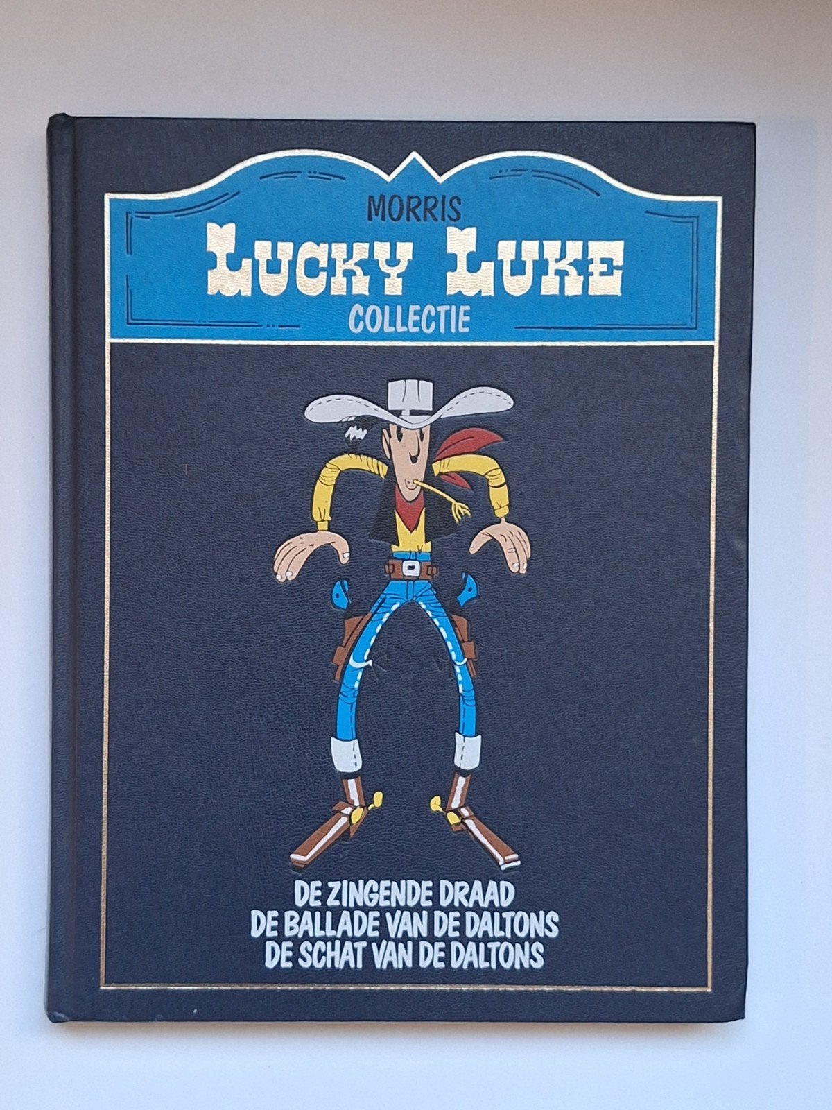 Lucky Luke collectie boek
-de zingende draad
-de ballade van, Eén stripboek, Ophalen of Verzenden, Zo goed als nieuw