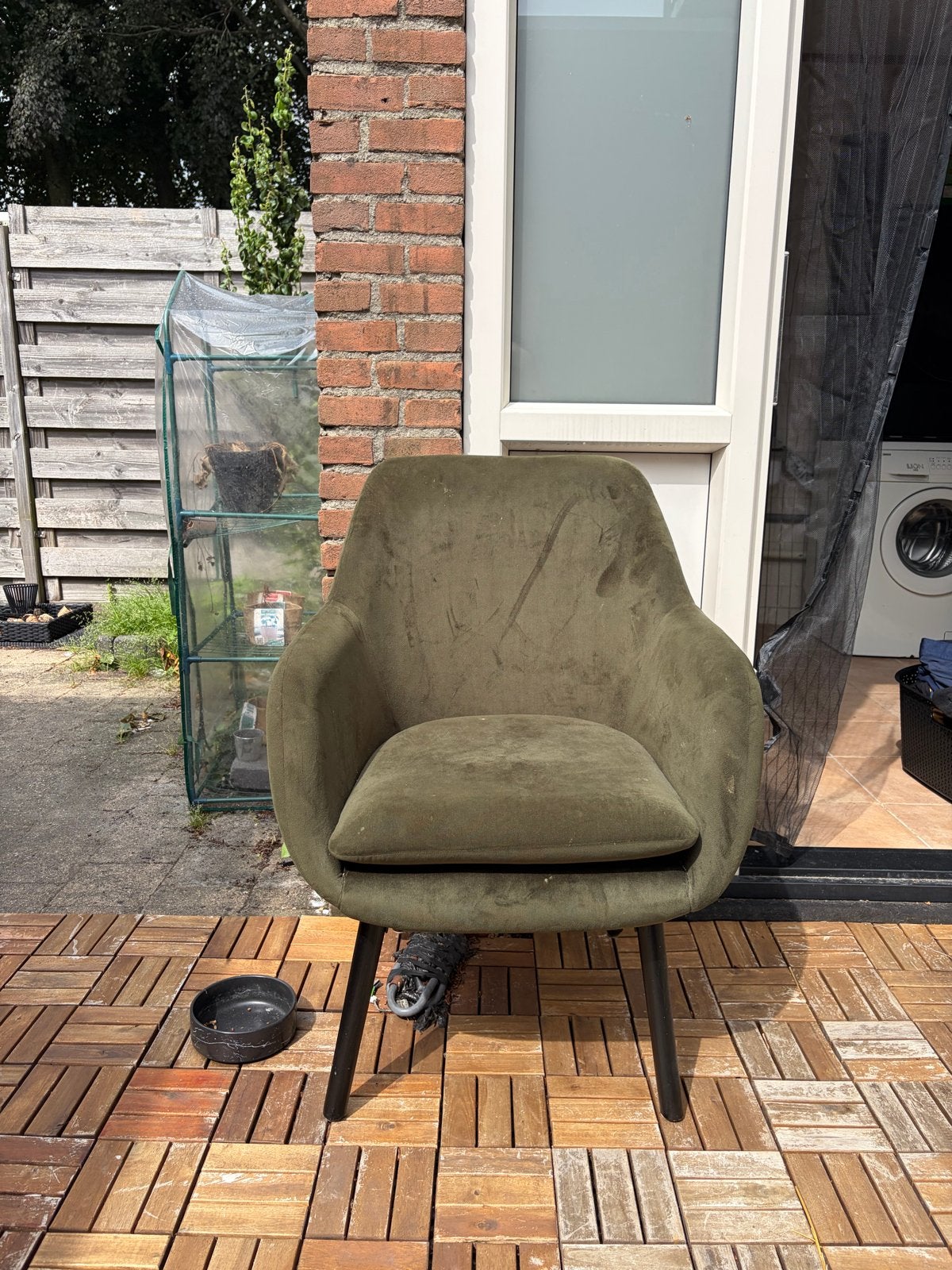 Twee comfortabele eetkamerstoelen in olijfgroen velours, Huis en Inrichting, Stoelen, Ophalen, Gebruikt, Twee, Overige kleuren