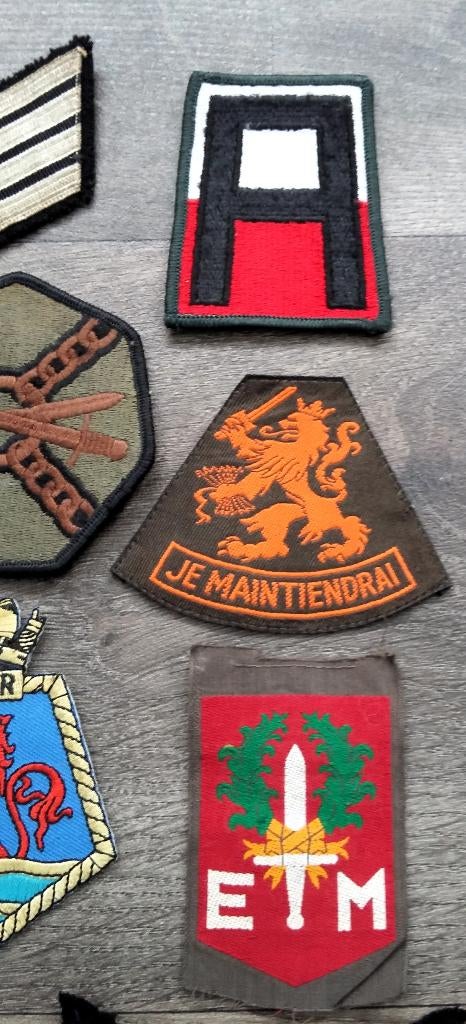 Partij Oude Emblemen Soldaat Militair Luchtmacht Landmacht, Verzamelen, Nvt., Overige gebieden, Overige soorten, Ophalen of Verzenden
