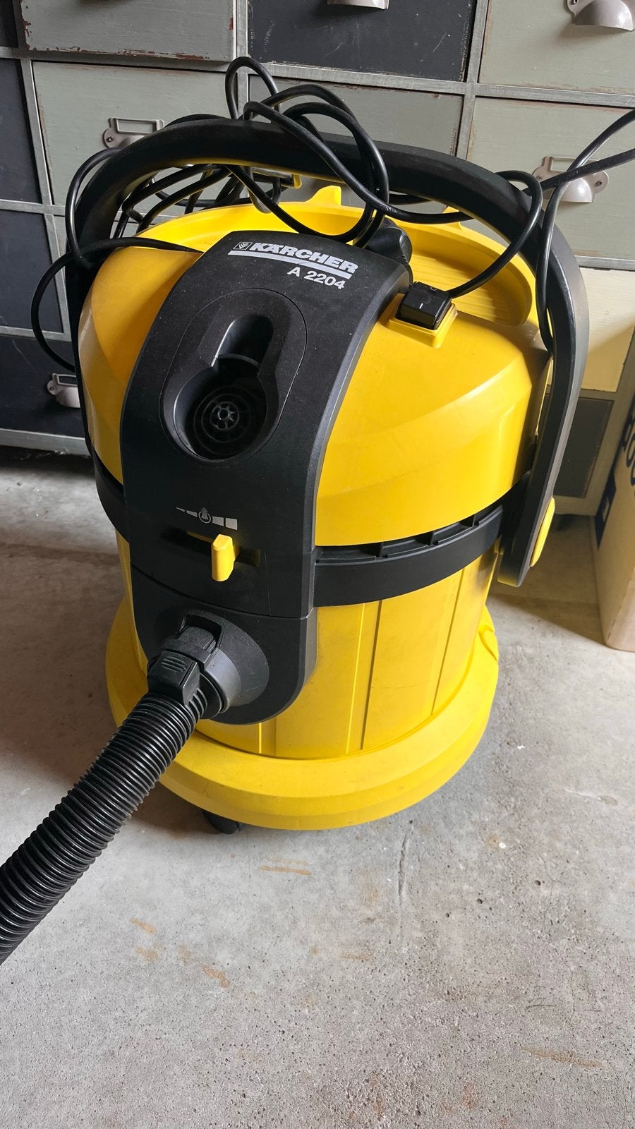 Kärcher A2204 Stofzuiger - Krachtige Alleszuiger, Ophalen, Inclusief accessoires, Gebruikt, Kärcher