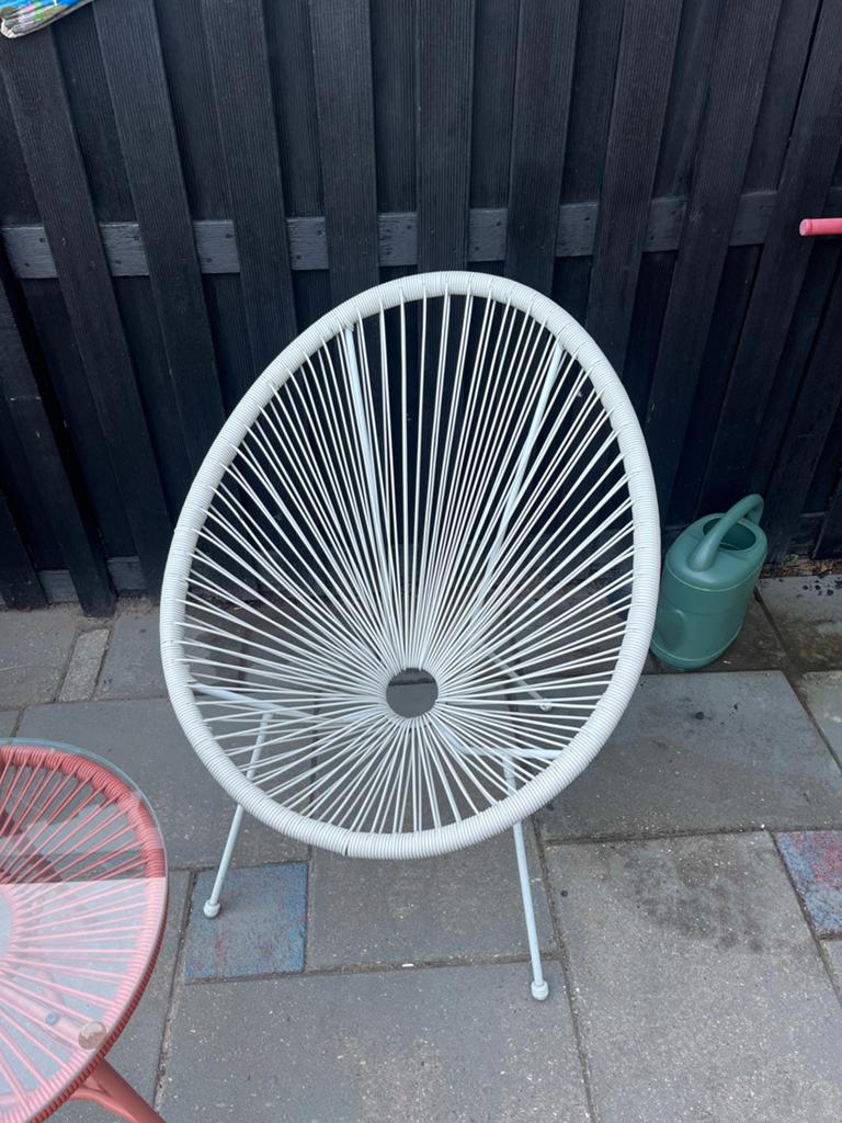 Stijlvolle draadstoel voor tuin of balkon - Wit, Ophalen, Zo goed als nieuw, Metaal