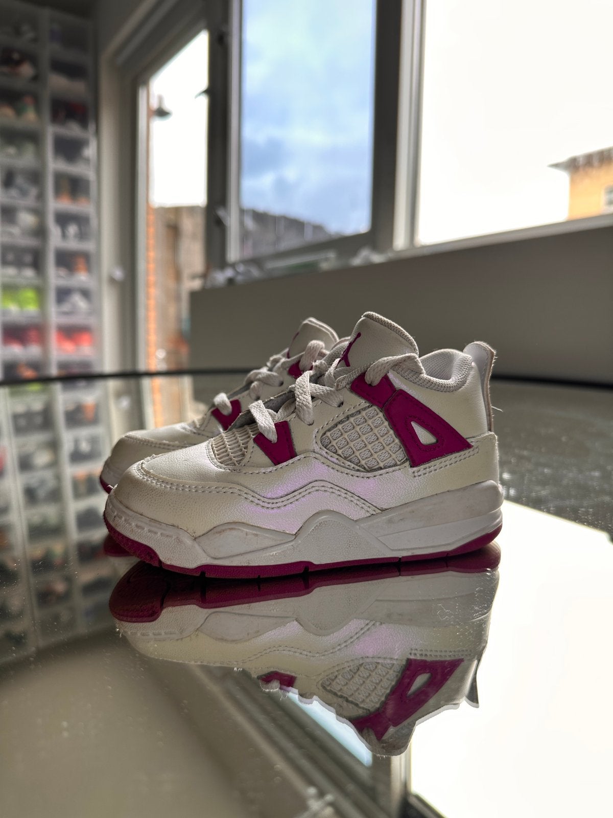 Nike Air Jordan 4 Retro (Kids) Wit/Roze maat 25, Ophalen of Verzenden, Zo goed als nieuw, Wit