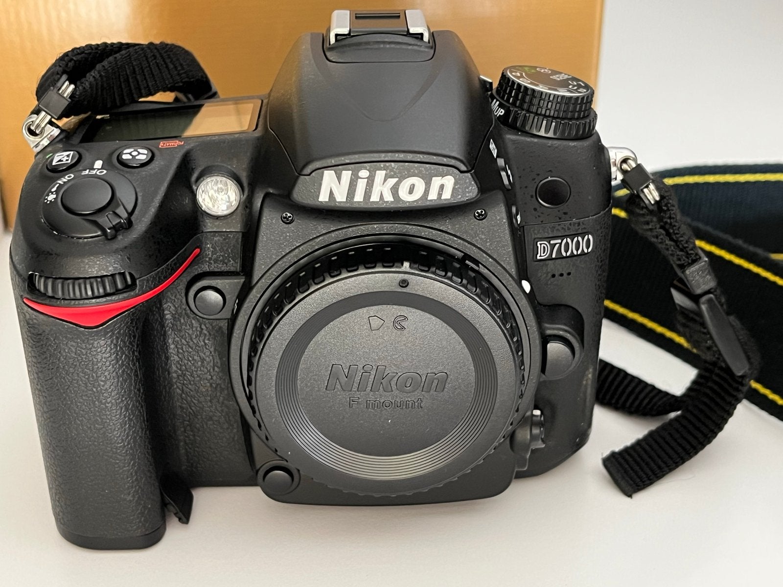 Nikon D7000 spiegelreflexcamera - slechts 972 clicks, Spiegelreflex, Zo goed als nieuw, Accu, Nikon