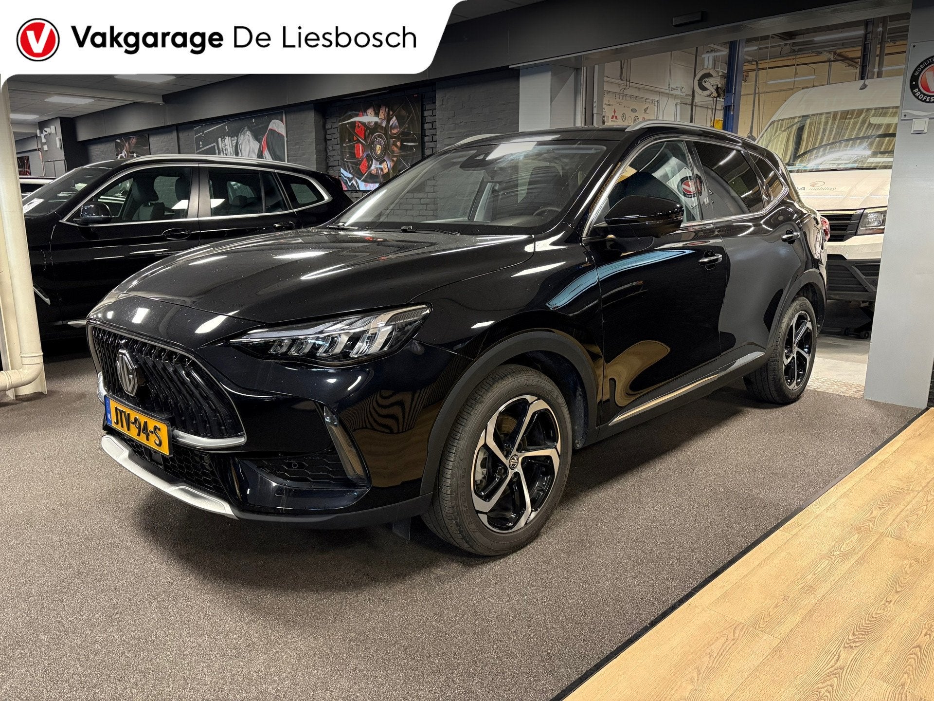 MG EHS 1.5 TGDI Luxury PHEV Facelift / automaat / 360camera, Auto's, 12 maanden, Gebruikt, 4 cilinders, Zwart