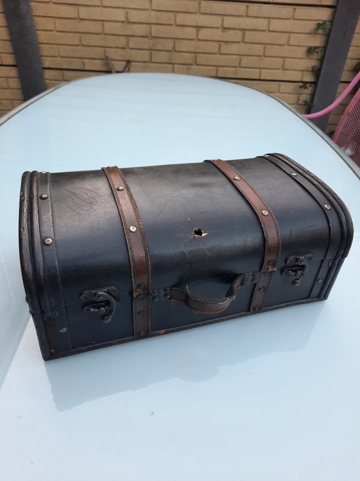 Vintage houten kist/koffer met leren banden, Antiek en Kunst, Antiek | Woonaccessoires, Ophalen