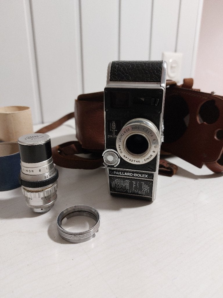 2 stuks beroemde mechanische filmcamera's Paillard-Bolex, Verzamelen, Fotografica en Filmapparatuur, Ophalen of Verzenden, 1940 tot 1960