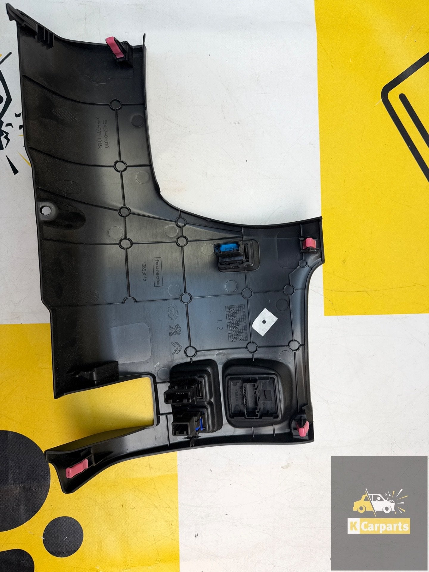 Toyota Aygo 1.0i 12V 5-bak Dashboard de 554320H010, Info@fabrikant.eu, Fabrikantstraat 1
1000 AA  Amsterdam, NL, Ophalen of Verzenden