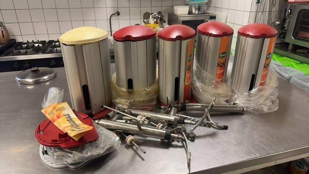 5x Remia Dispenser Pompen (2 ongebruikt), Ophalen of Verzenden