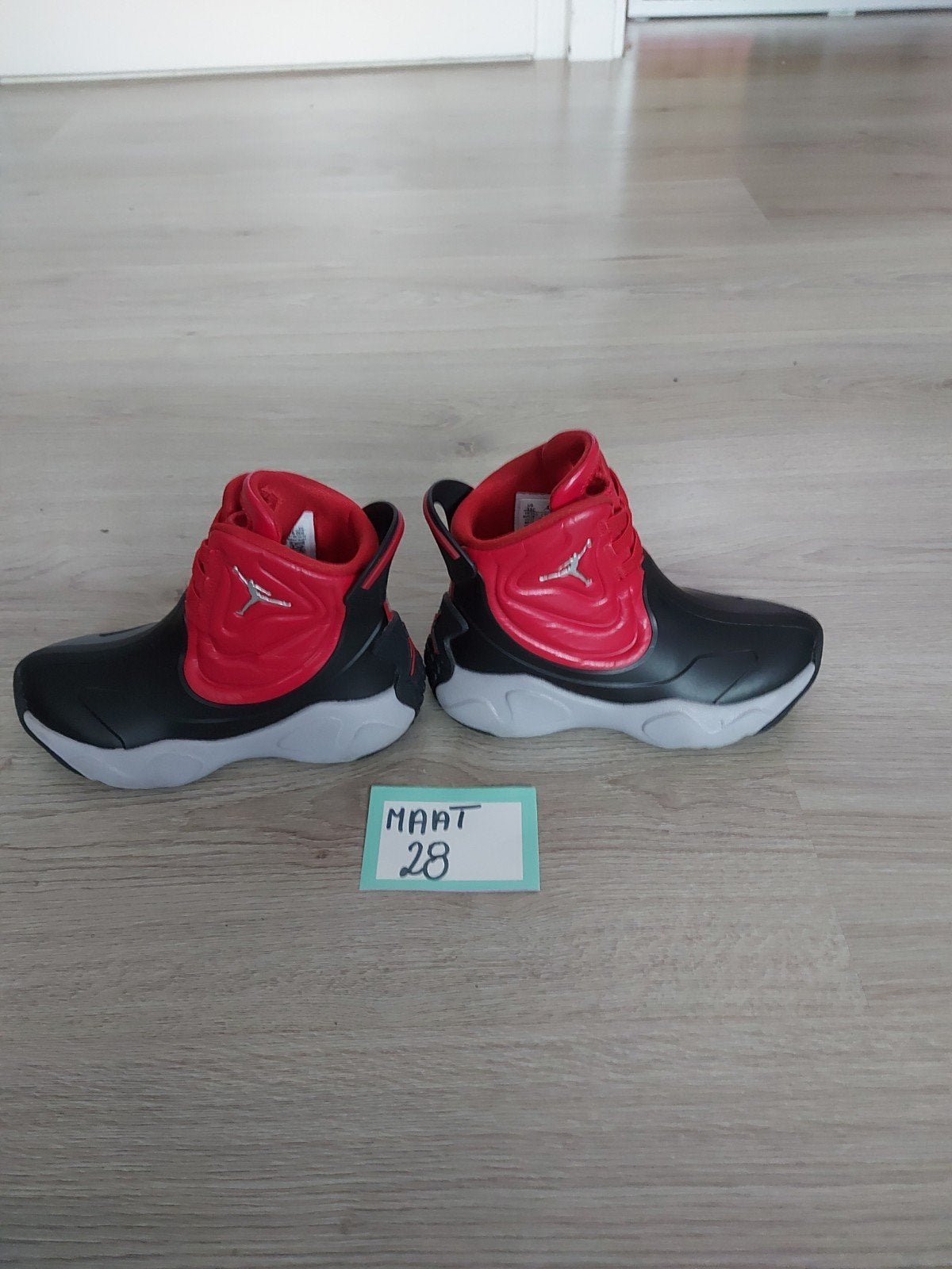 Schoenen jordan maat 28, Schoenen, Ophalen of Verzenden, Zo goed als nieuw, Jordan