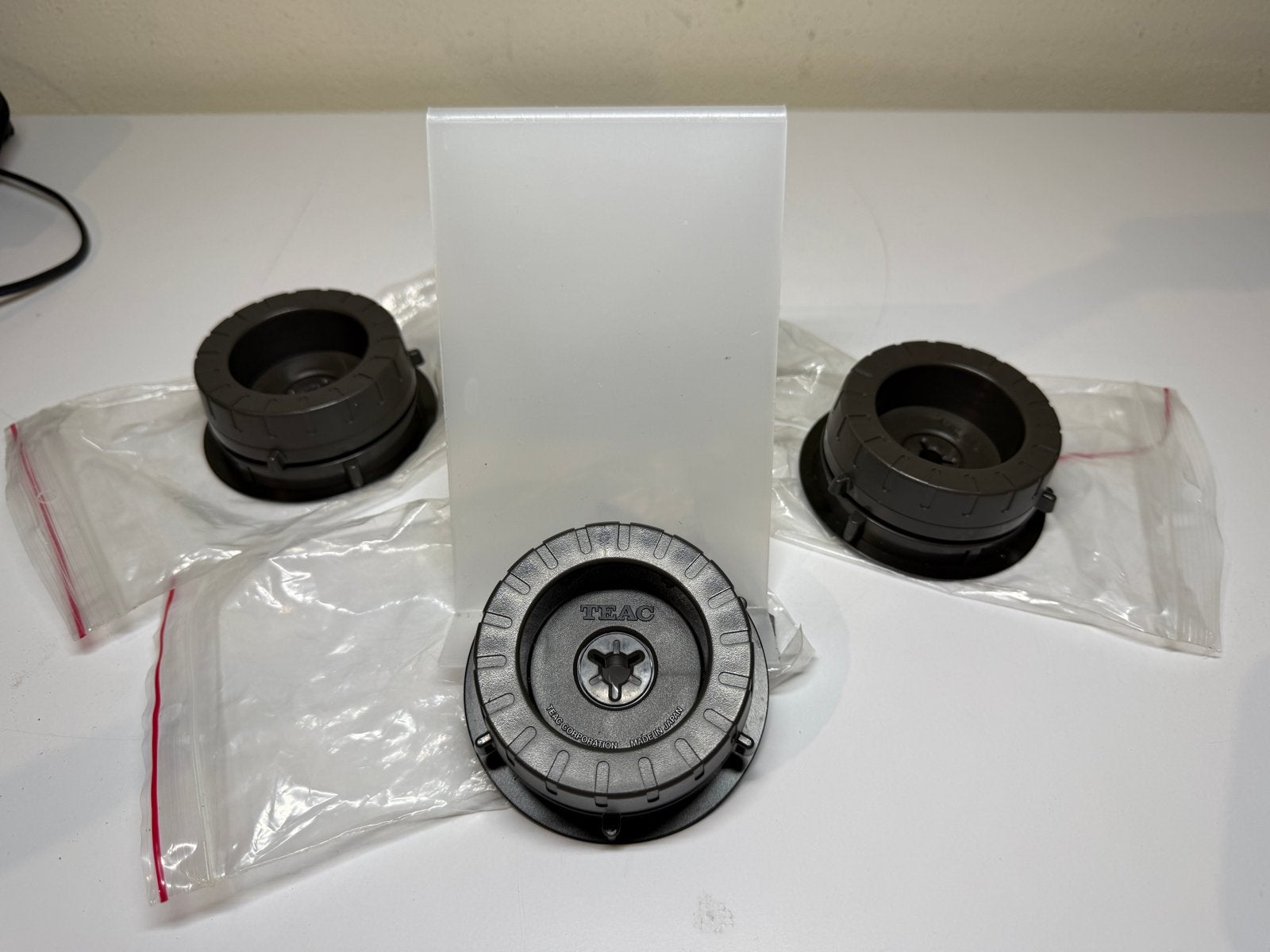 3x TEAC NAB Hub Adapters voor Spoelenrecorders, Ophalen of Verzenden, Gebruikt