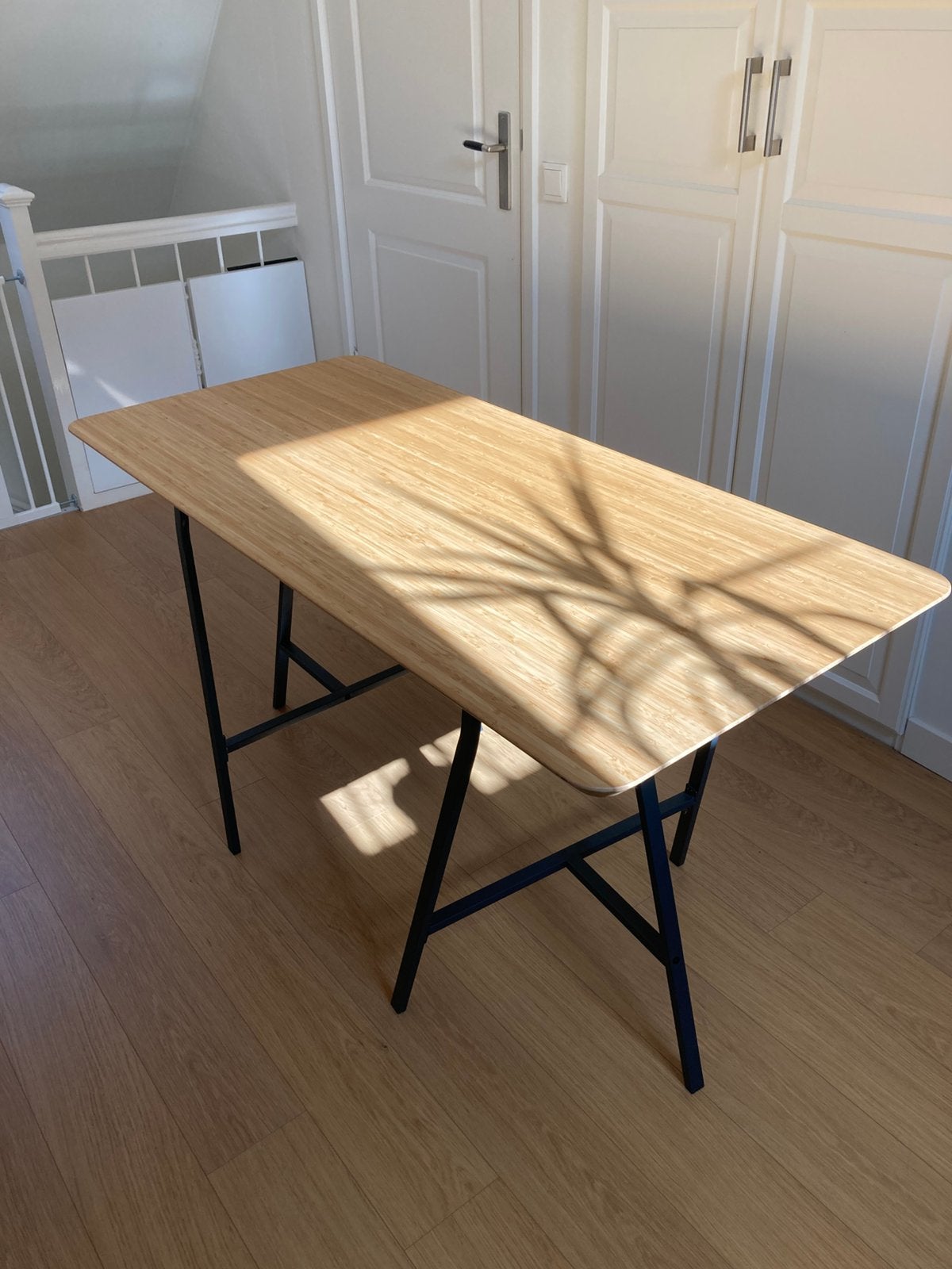 Tafelblad bamboe 140x65cm met tafelpoten metaal grijs, Ophalen, Zo goed als nieuw