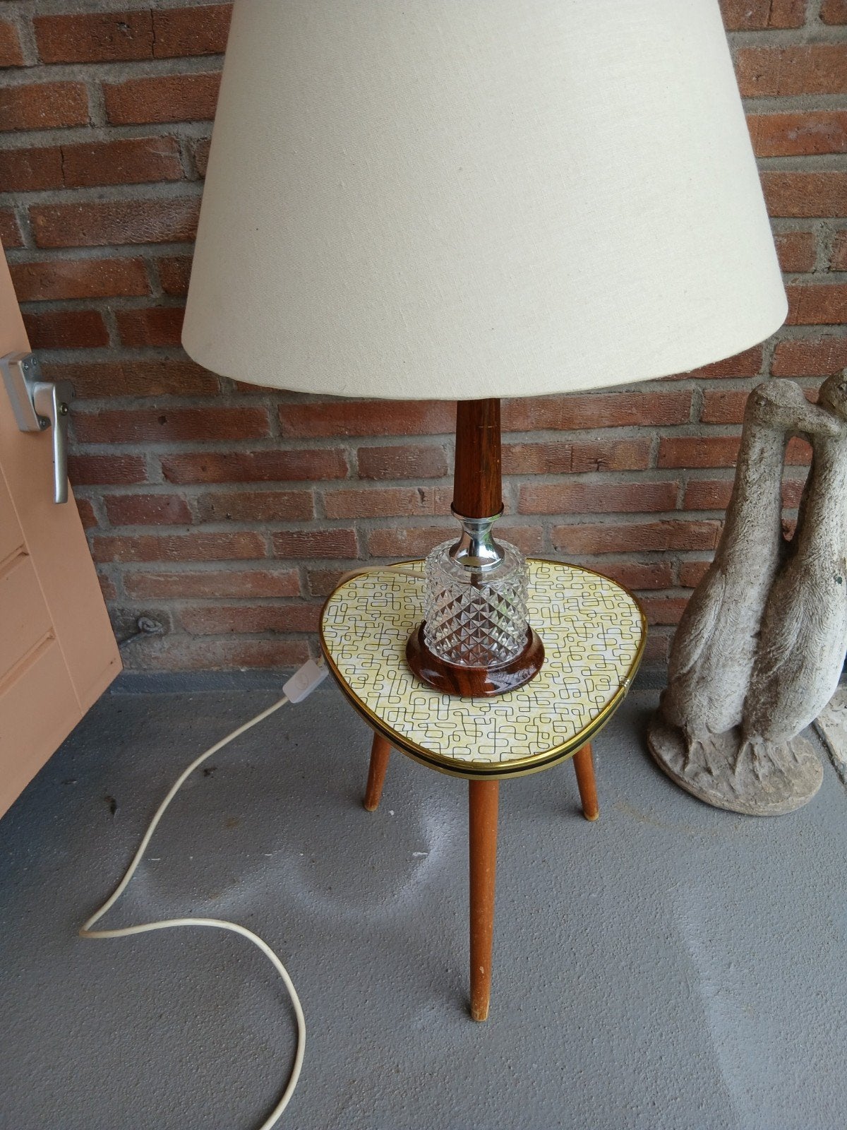 Jaren '60 Schemerlamp met Glas en Teakhouten Voet, Ophalen of Verzenden