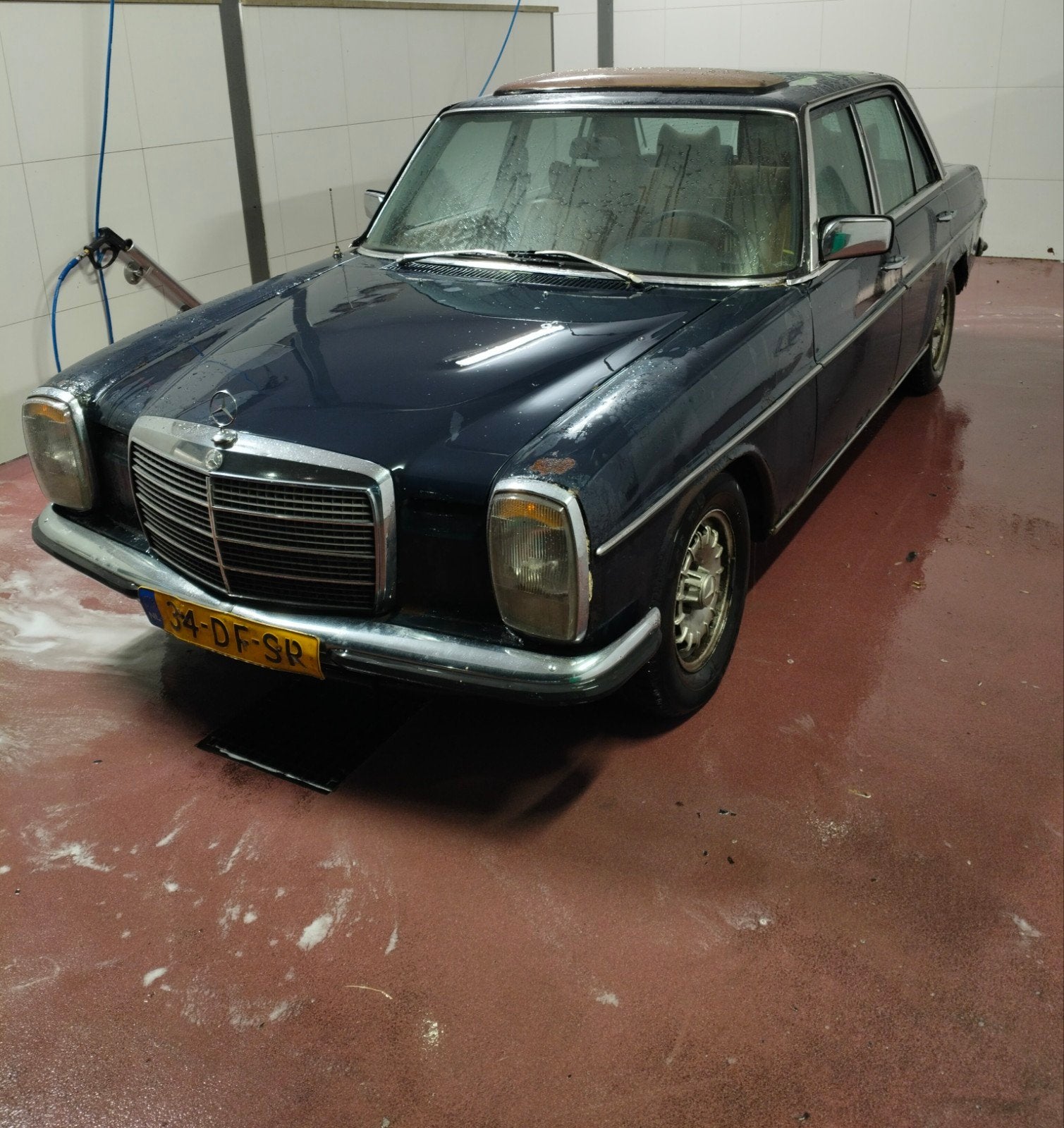 Mercedes-Benz automaat 1974 Blauw diesel 240d oldtimer, Auto-onderdelen, Overige Auto-onderdelen, Ophalen of Verzenden