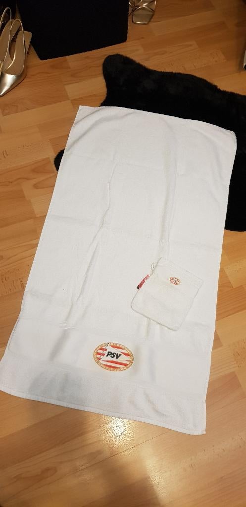PSV, handdoek en washandje, 1x gebruikt, wit, Ophalen of Verzenden, Zo goed als nieuw, PSV, Vaantje of Sjaal