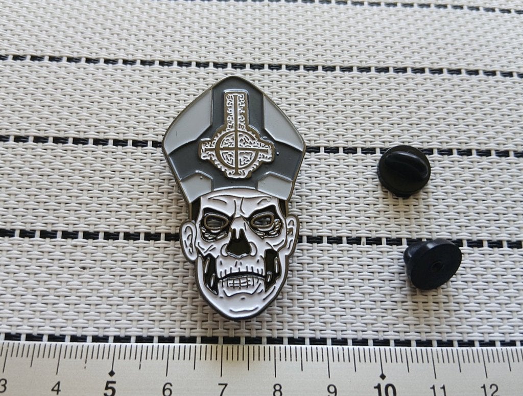 Ghost  mooie Papa Emeritus II pin speld badge n7, Verzenden, Nieuw, Overige typen