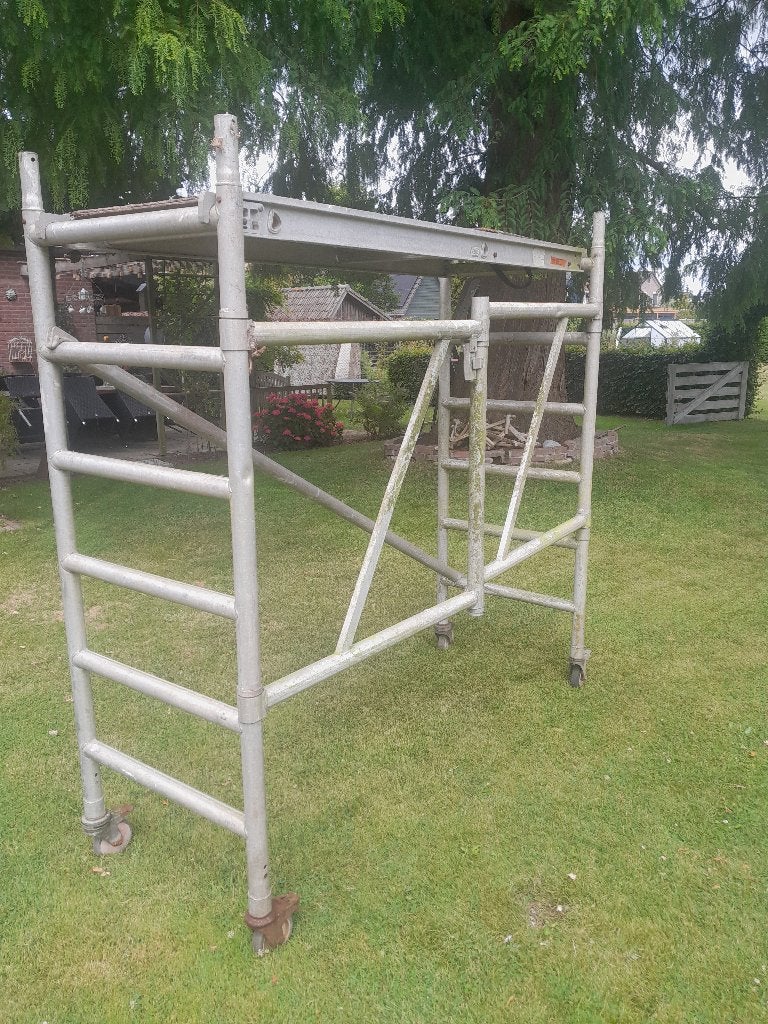 Steiger, Doe-het-zelf en Verbouw, Steigers, Ophalen, Gebruikt, Rolsteiger of Kamersteiger, 2 tot 5 meter