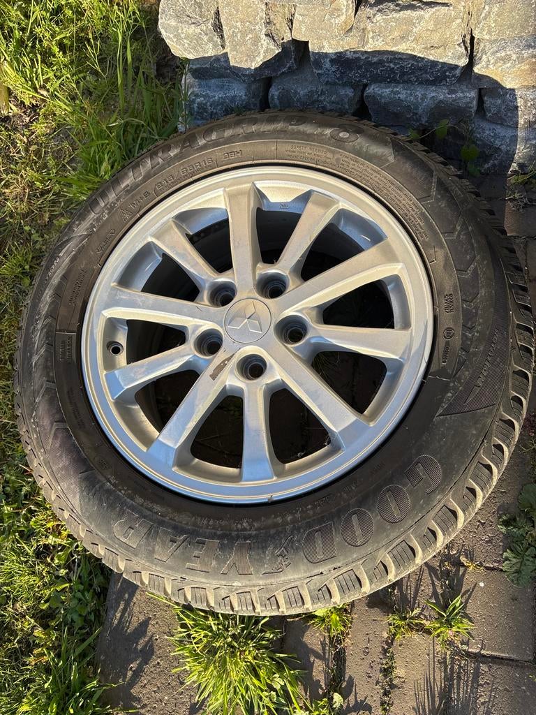 Goodyear winterbanden voor Mitsubishi ASX, Auto-onderdelen, Banden en Velgen, Ophalen, 16 inch, Banden en Velgen, Winterbanden