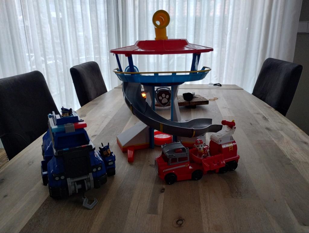 Paw patrol uitkijk toren  , politiewagen, brandweer wagen ., Ophalen of Verzenden, Zo goed als nieuw