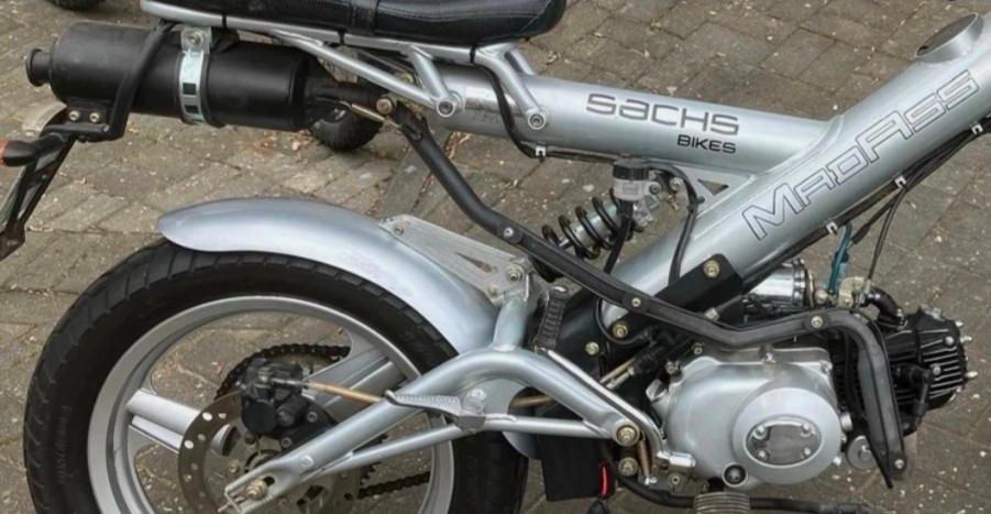 Originele 50cc Uitlaat voor Sachs Madass, Ophalen of Verzenden, Zo goed als nieuw, Uitlaat