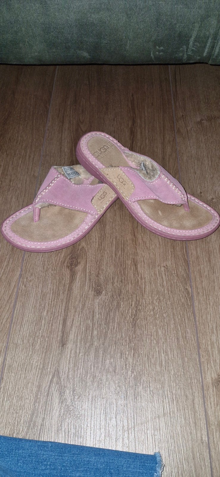UGG dames slippers maat 36, Slippers, UGG, Ophalen of Verzenden, Zo goed als nieuw