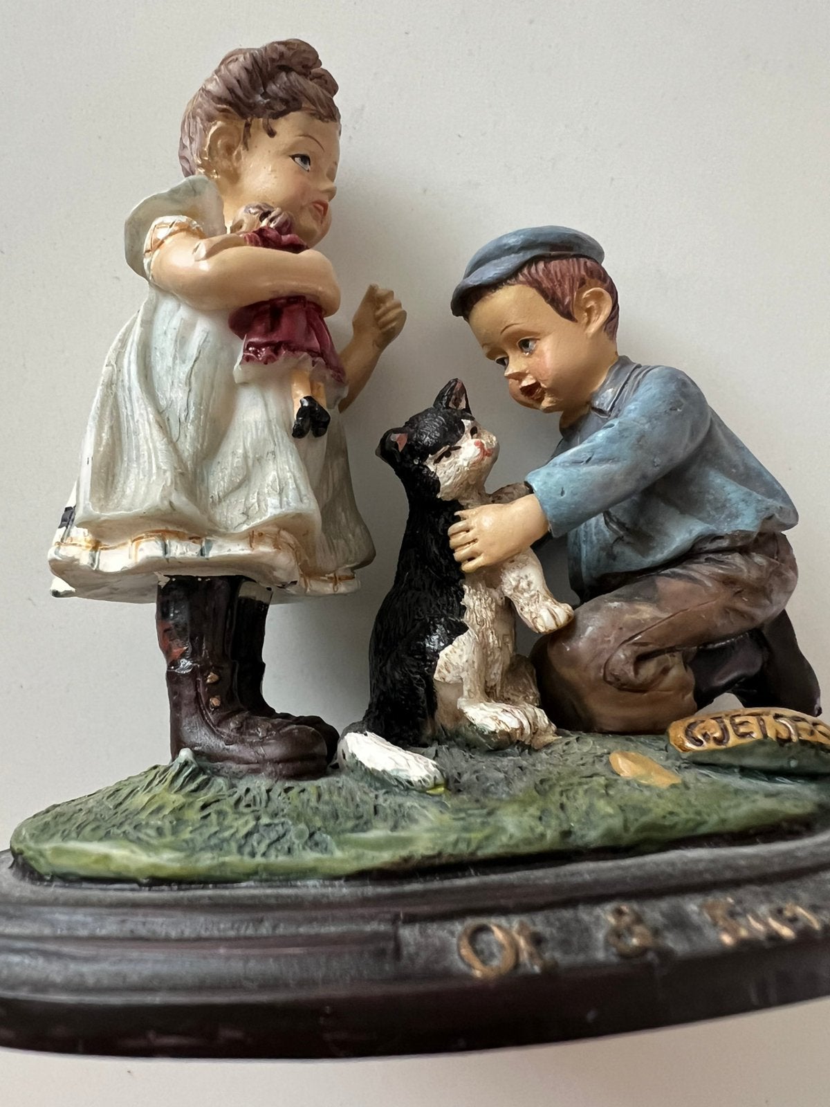 Vintage beeldje Ot en Sien met katje., Ophalen of Verzenden, Zo goed als nieuw